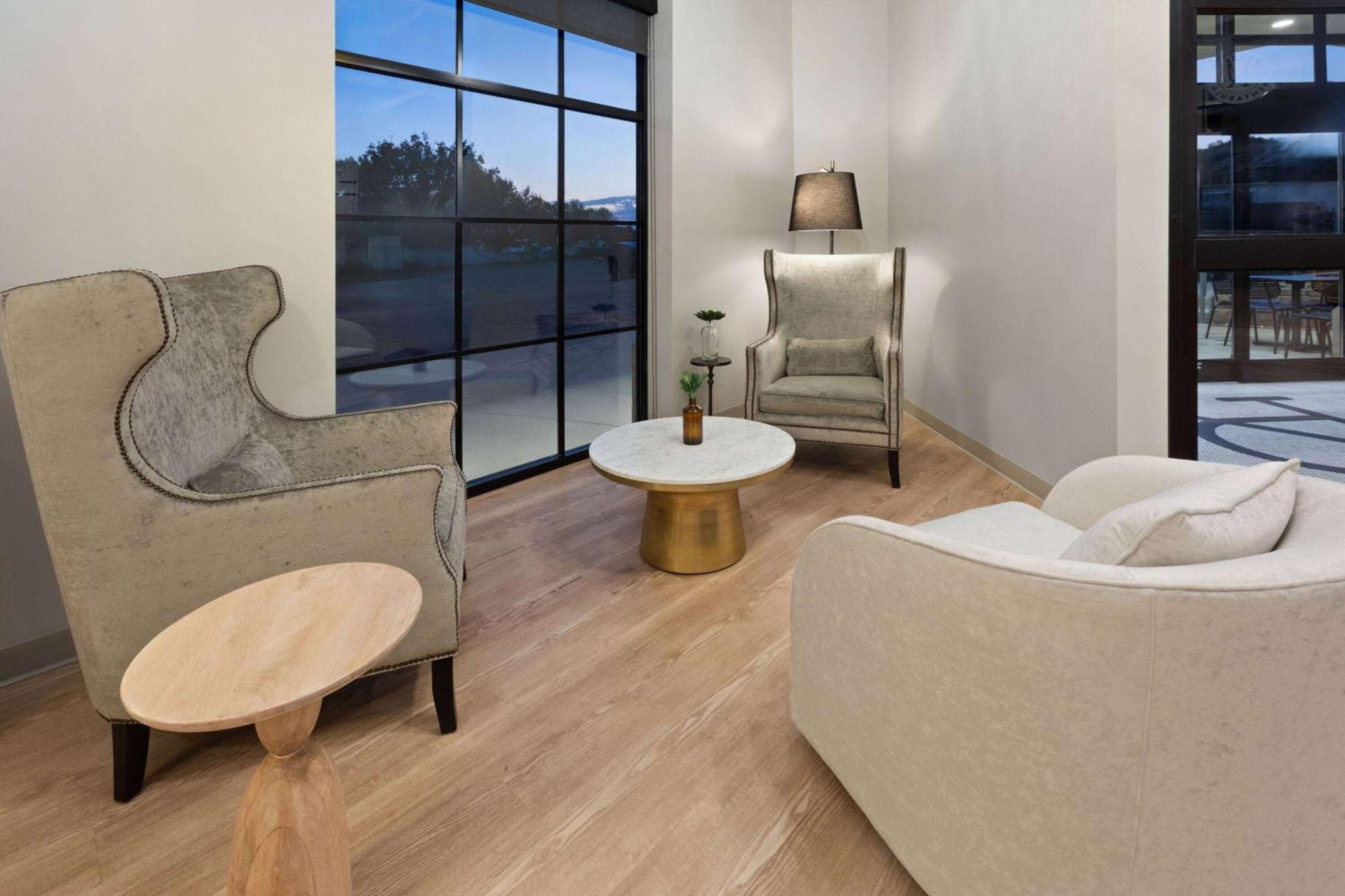 אשטבולה Riverbend Hotel And Suites, Trademark Collection By Wyndham מראה חיצוני תמונה